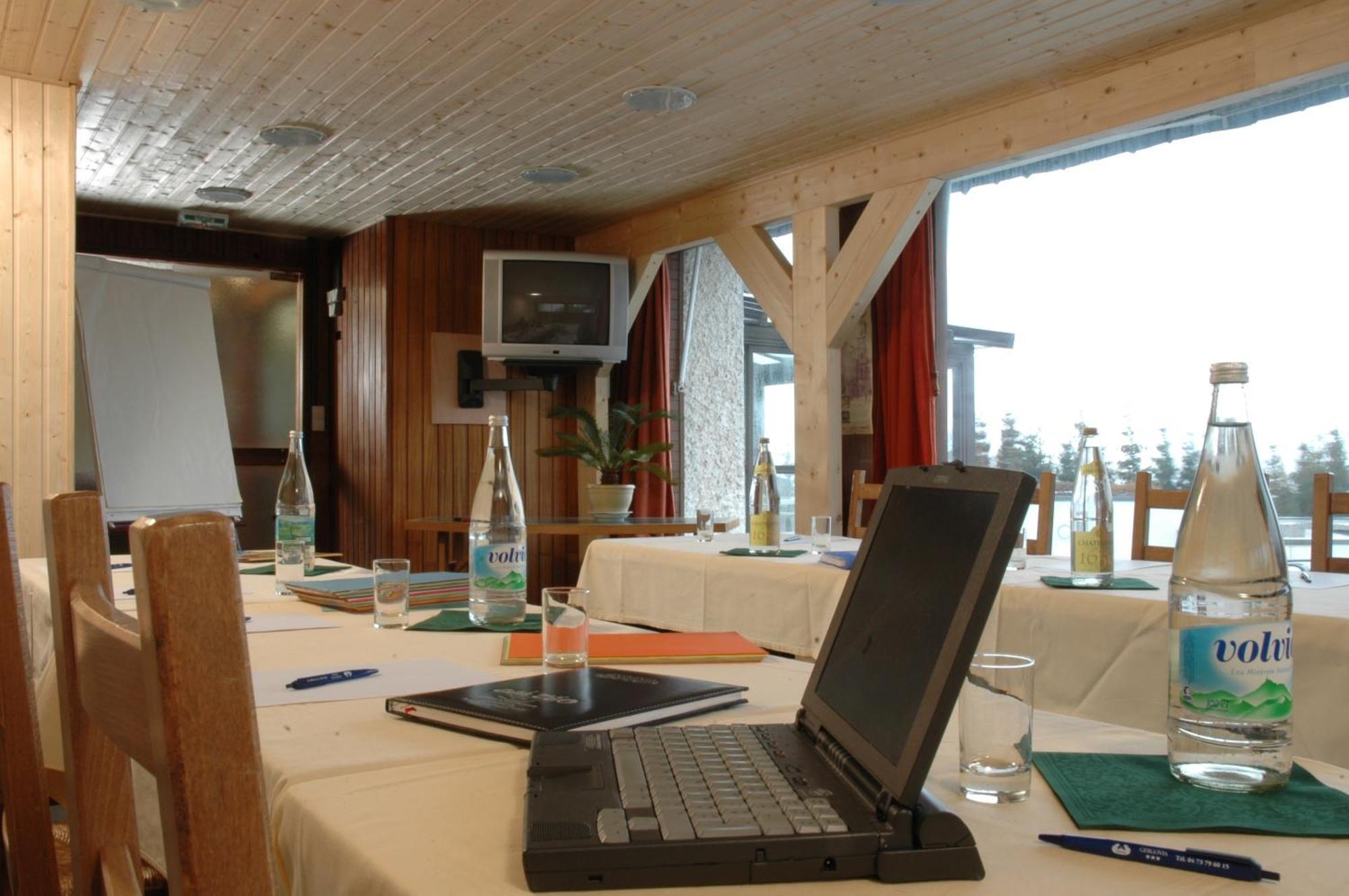 Gergovia Hotel Super Besse Luaran gambar