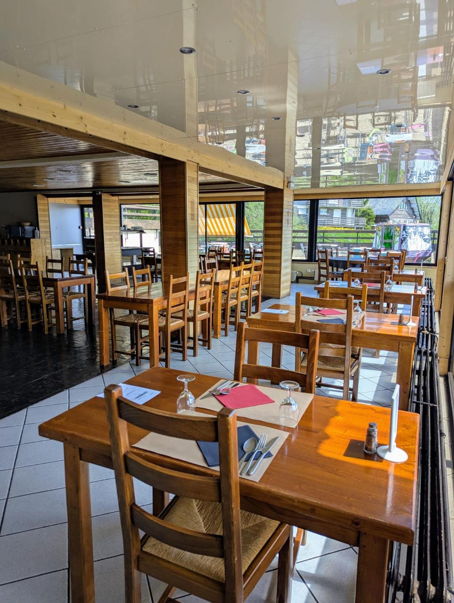 Gergovia Hotel Super Besse Luaran gambar
