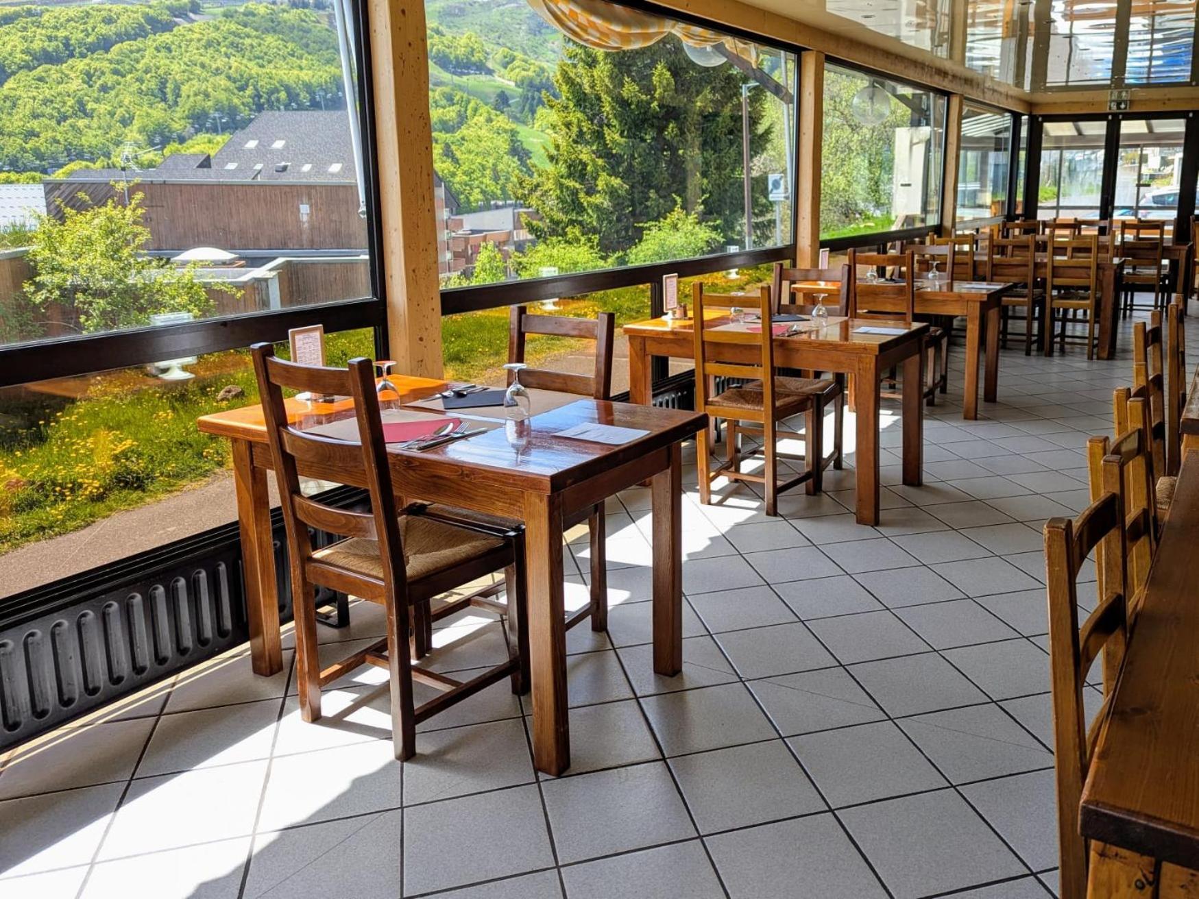 Gergovia Hotel Super Besse Luaran gambar