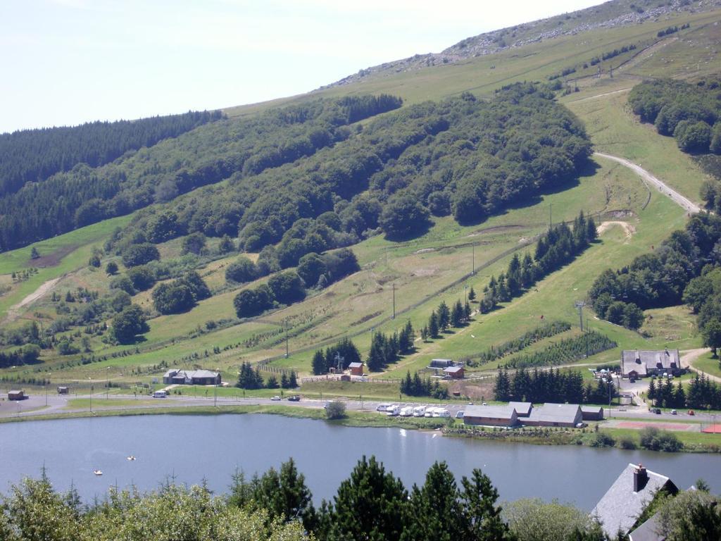 Gergovia Hotel Super Besse Luaran gambar