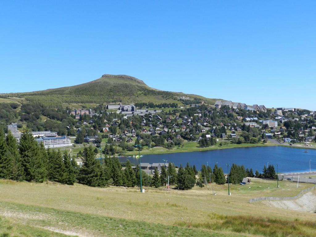Gergovia Hotel Super Besse Luaran gambar